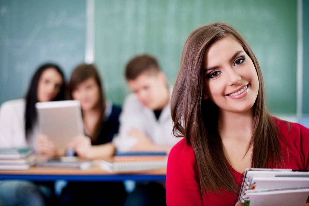 Choosing Between BBA and MBA: Decoding the Right Path for Your Career